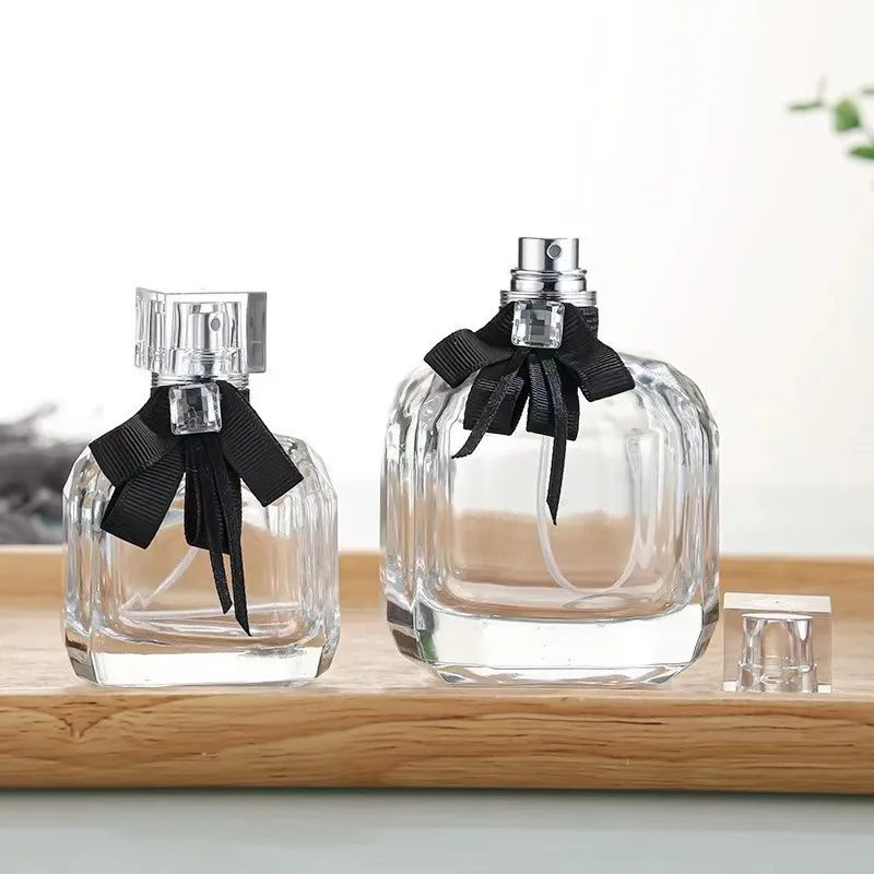 Square Perfume Glass Bottle 30ml/50ml/100ml Capacity Elegant Glassware for Fragrances and Liquids