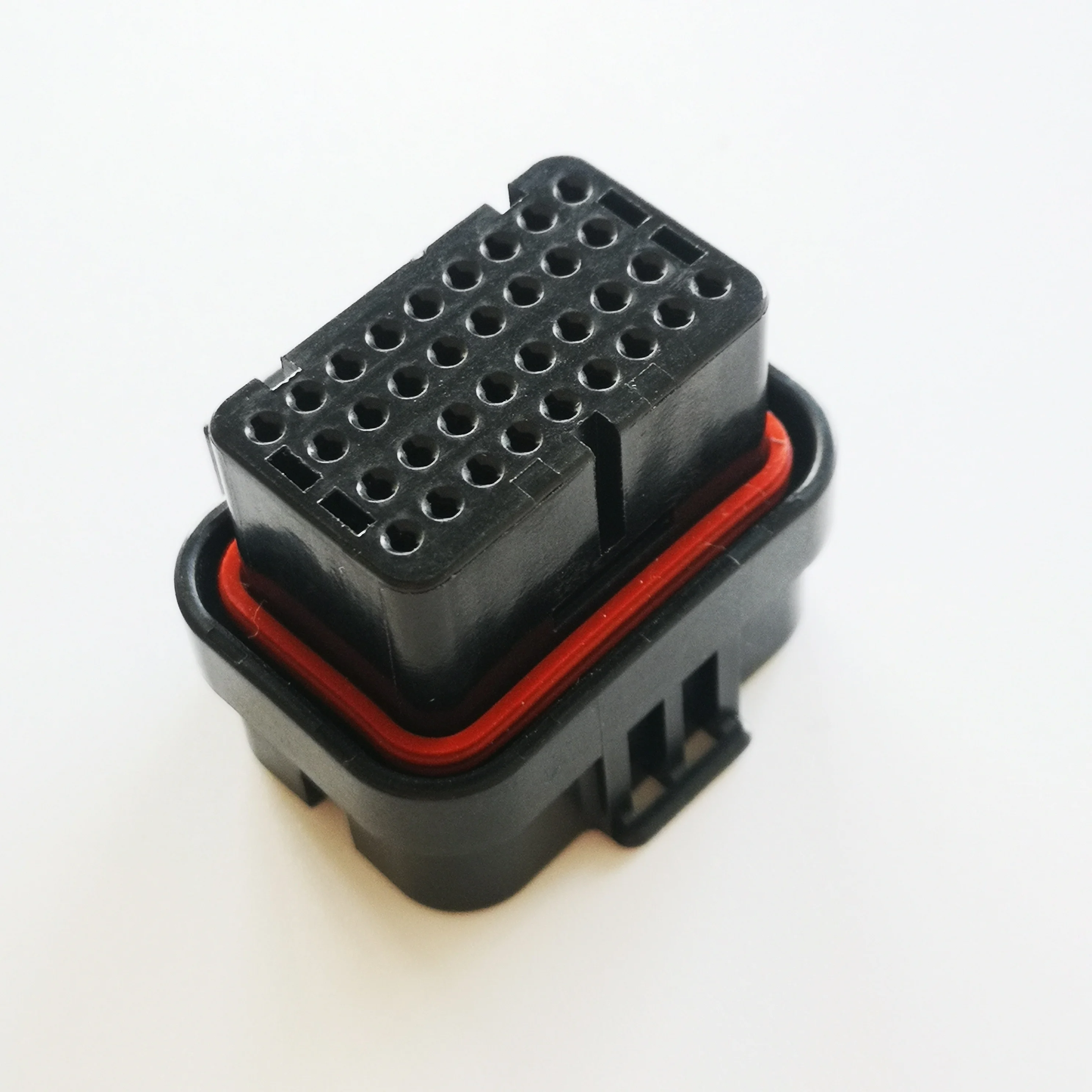 M.E.P.E 34 Way TE Connectivity AMP Female Wire Connectors for Automotive