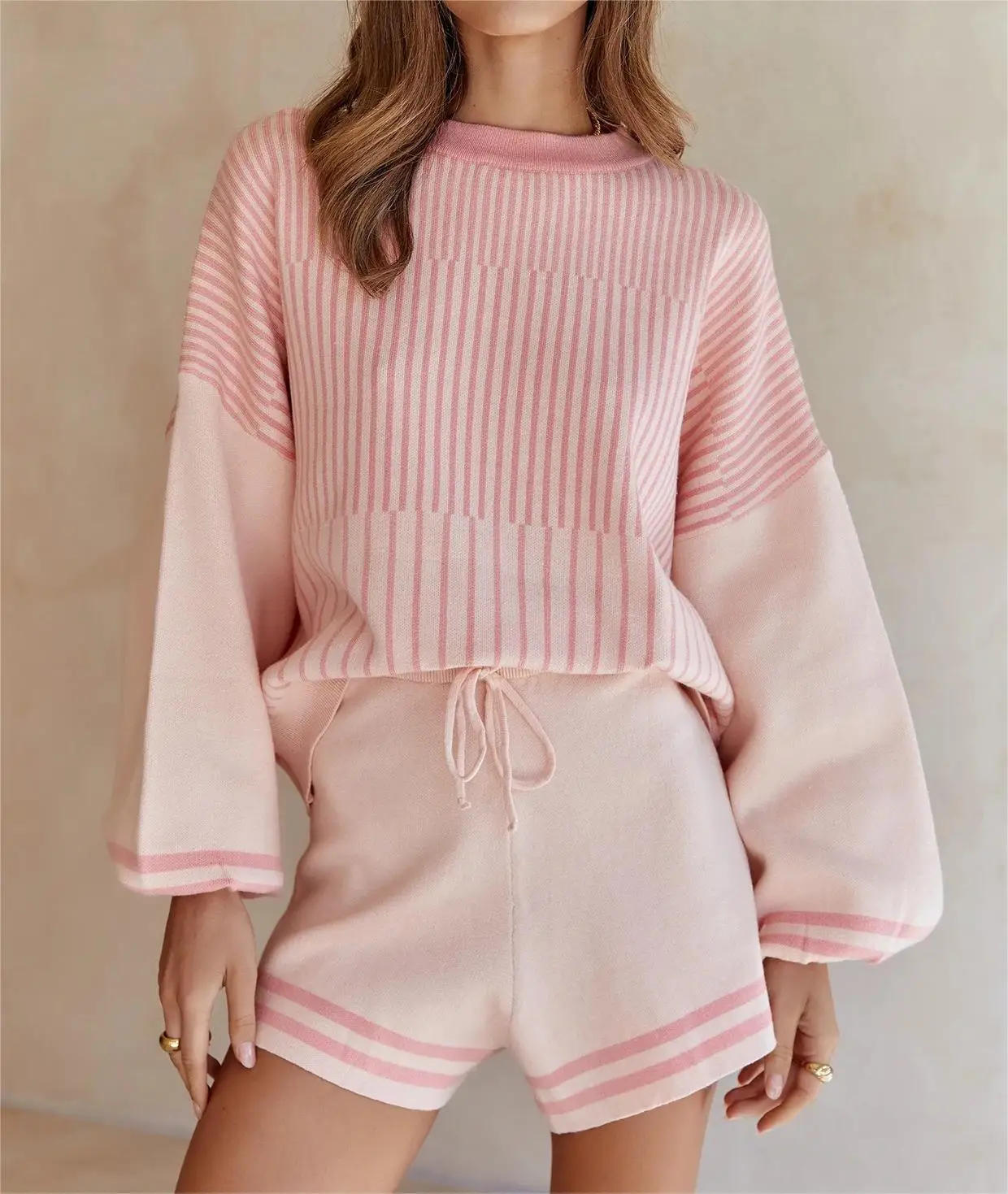 Custom Two Piece Short Pants Set Women Clothing 2025 Joggers 2 Piece Short Set Solid Color Outfits Women Short Sets Two Pieces
