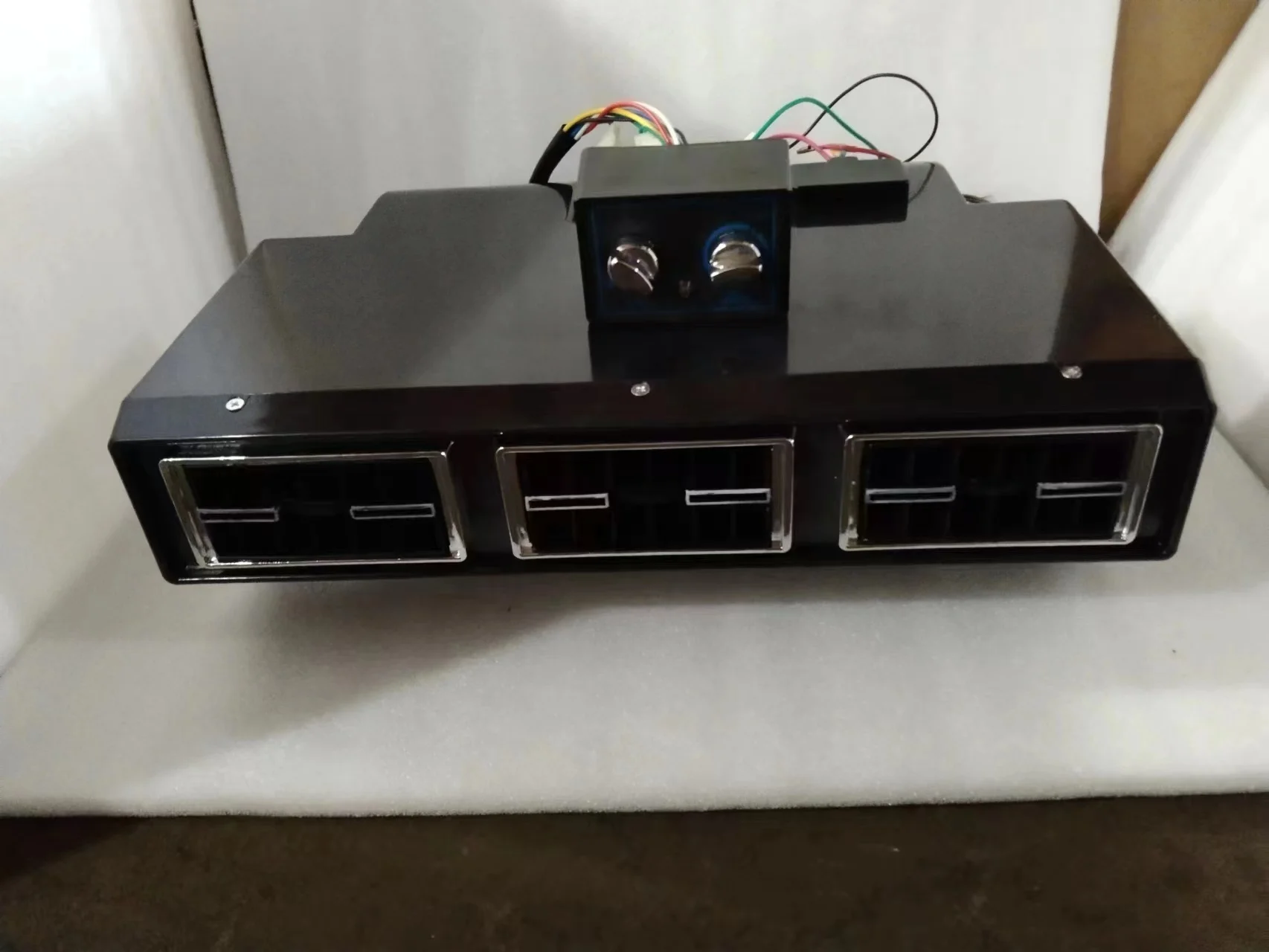 ユニバーサル12V 24V A/Cユニバーサルカーエアコン電動コンプレッサー