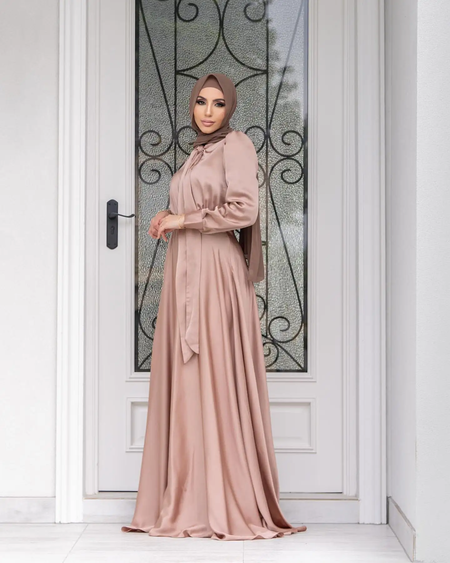 Wholesale Customized Muslim Dress Lancai Women Summer Muslim Long New Fashion Elegant Satin Maxi Dress Wholesale Customized Muslim Dress Lancai Women Summer Muslim Long New Fashion Elegant Satin Maxi Dress