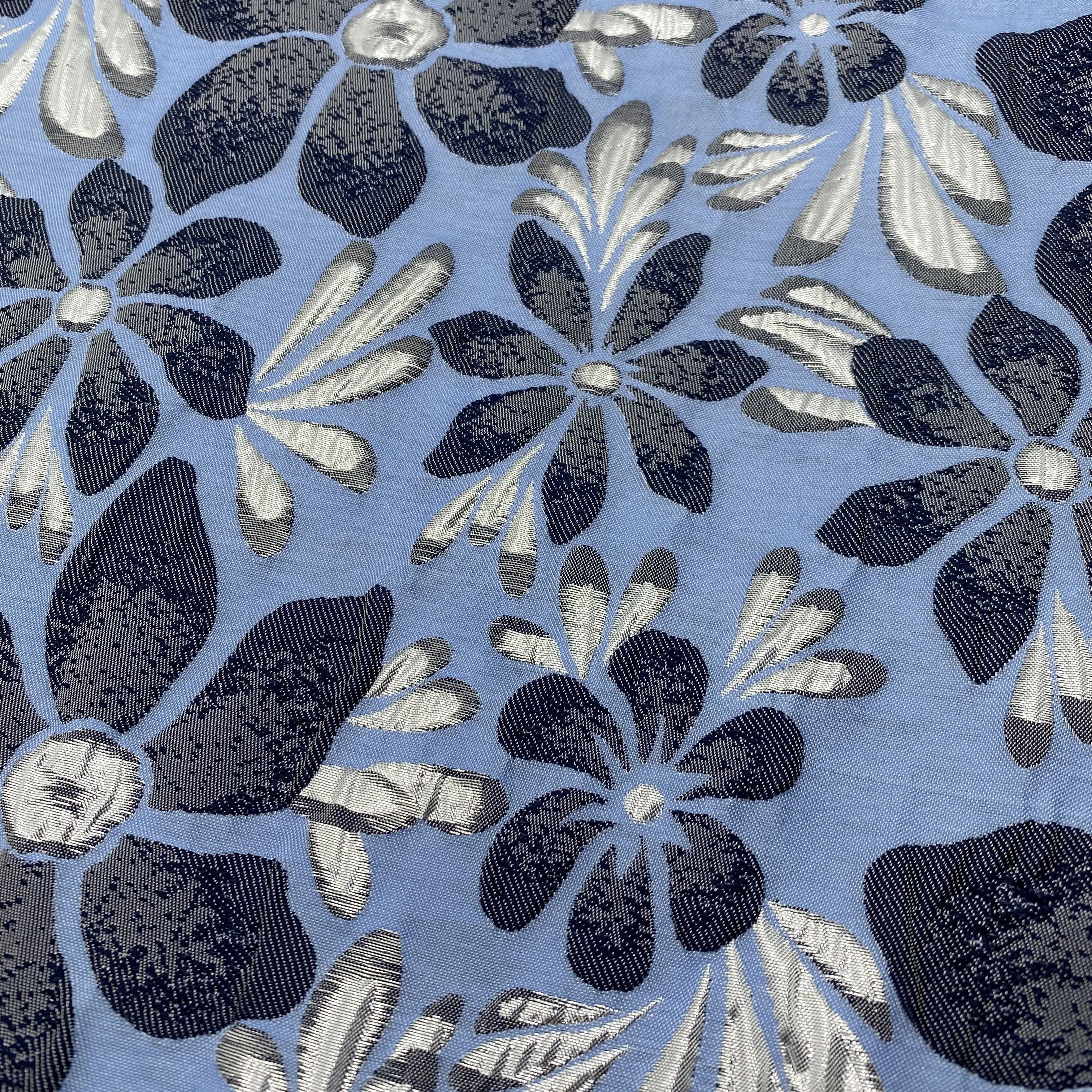 CHINA TEXTILE POLYESTER CUSTOMIZED DESIGN  FASHION ANIMAL PATTERN CHECKS WOVEN JACQUARD BROCADE FABRICS for SUIT GARMENS DRESS