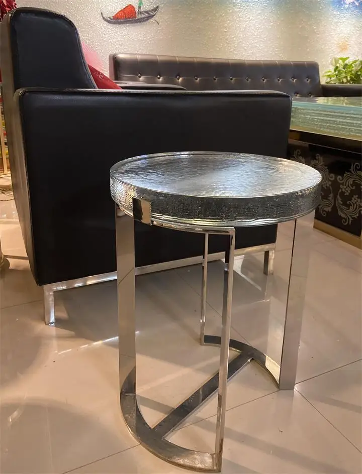 High quality cast glass for table top side table design