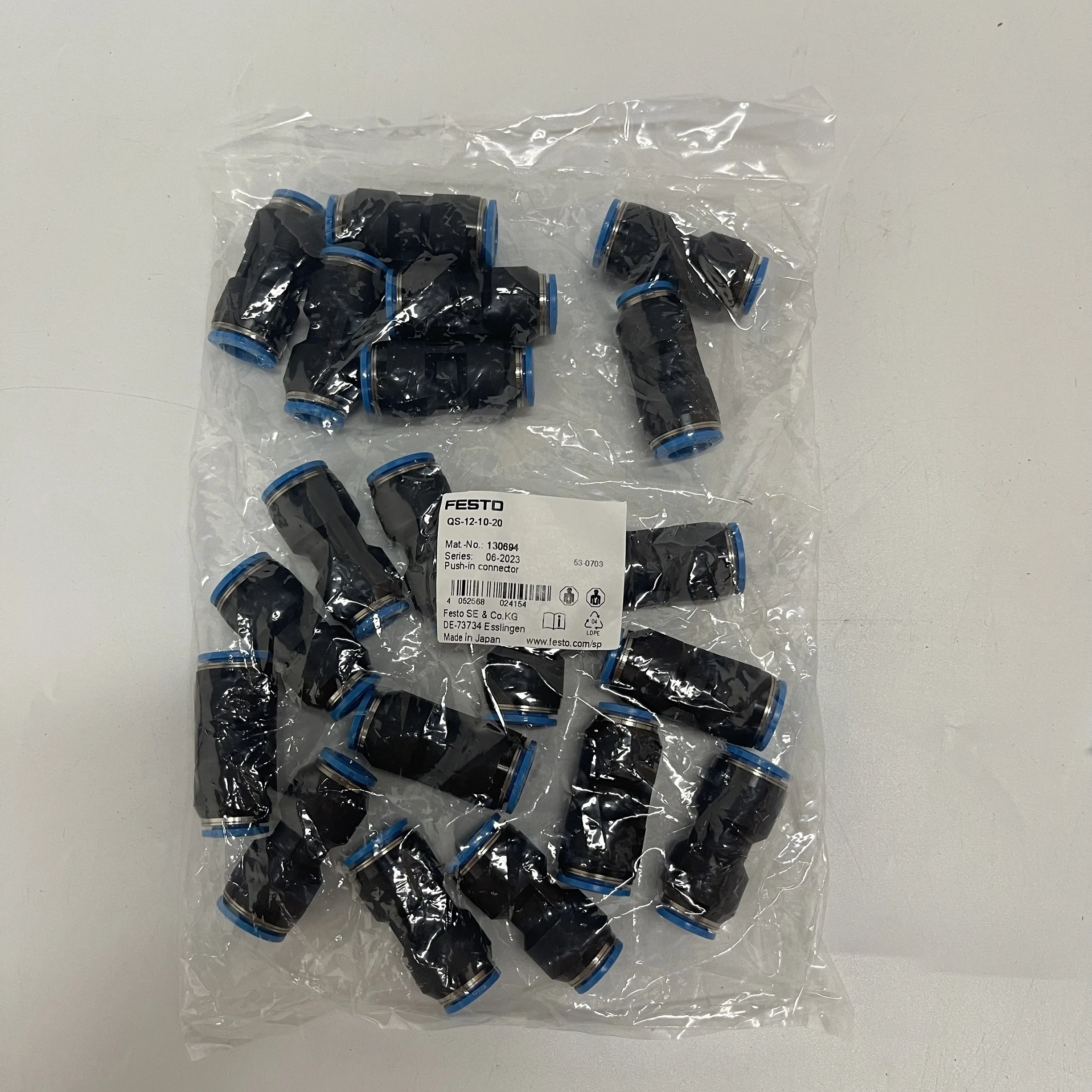 Festo Pneumatic Push-In Fitting QS-12-10-20