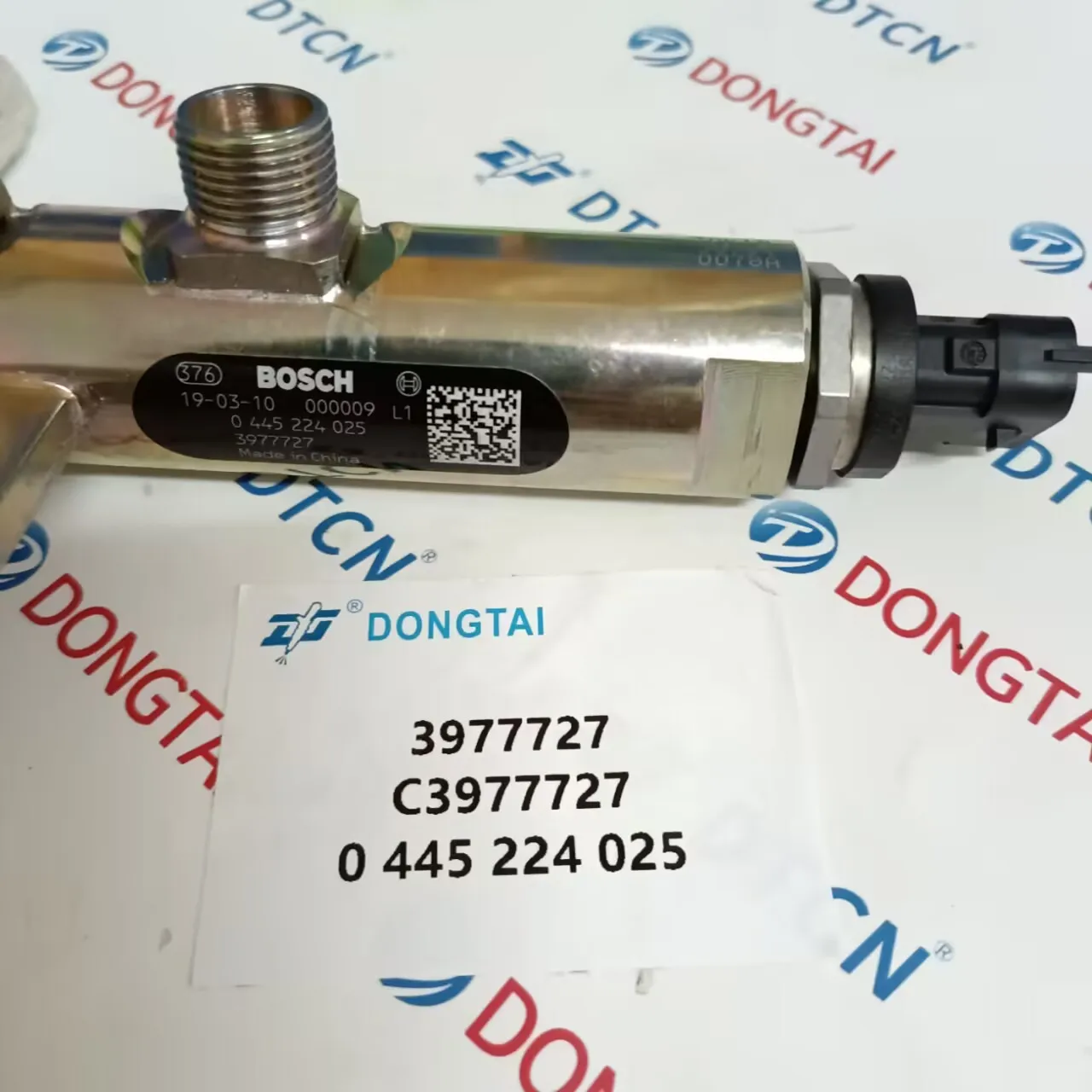 Common Rail 3977727 C3977727 0445224025 for Cummins Engine