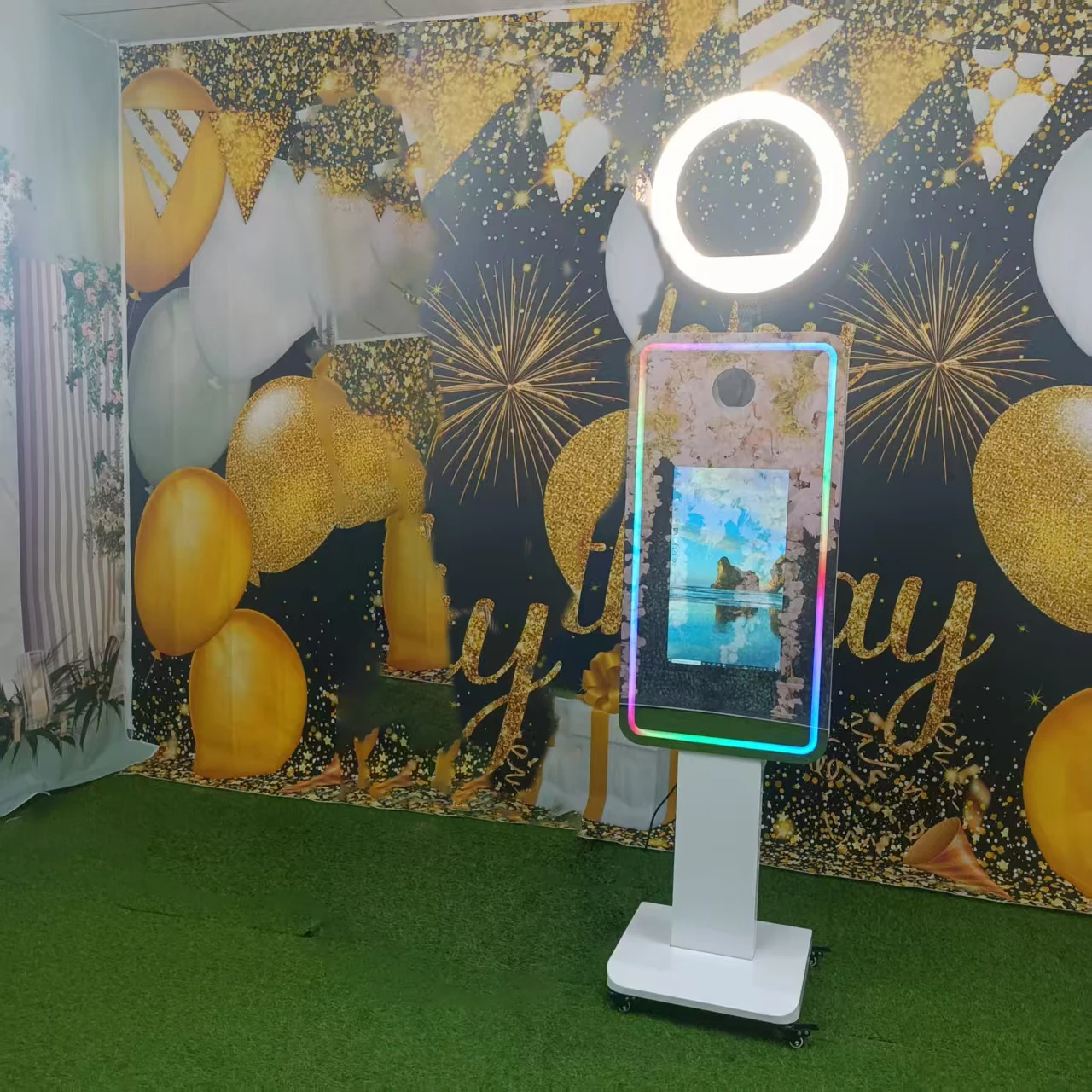 Free Props Selfie Photo Booth Interactive Mirror Booth Selfie