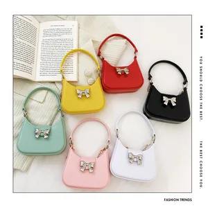The 2026 New Jelly Bag Hot Sell Pvc Mini Bag for Girls Top Fashionable Chain Single-shoulder Bag