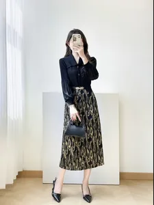 Casual Plus-size Dress Manufacturer - Collarless Lantern Sleeve Dress with Gold Embossing and Pleated Dress