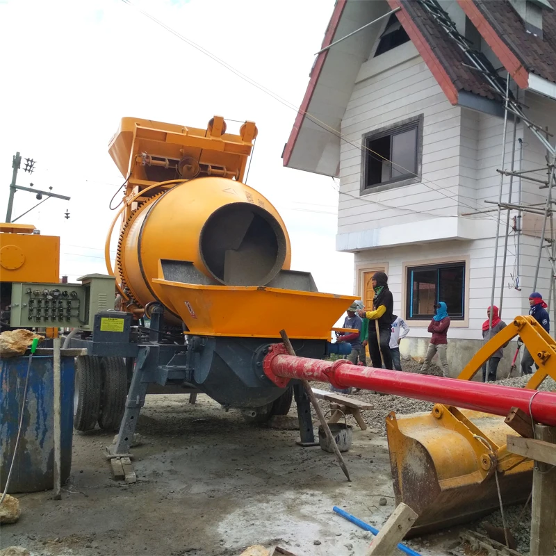 JBTS40 Small Types Portable Concrete Mixer With Pump/Pompe Et Melangeur En Beton on Construction Site