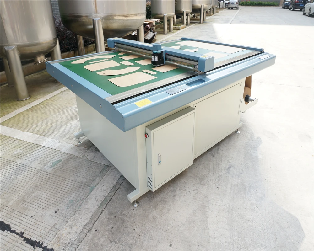 Flat Table 1510 Garment Paper Pattern Cutting Machine Cutter Plotter