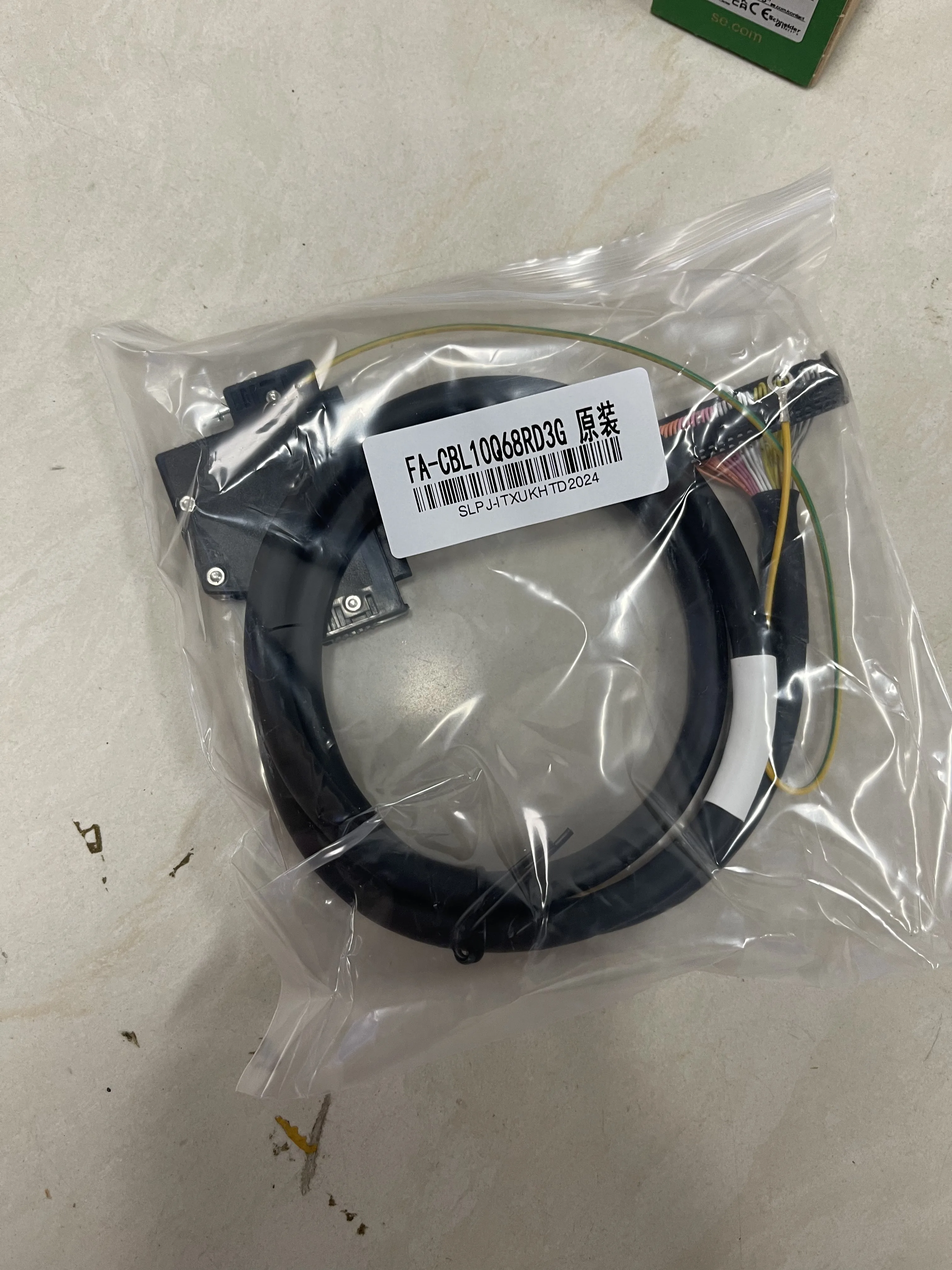 Generic Connection Cable FA-CBL10Q68RD3G Generic Connection Cable FA-CBL10Q68RD3G