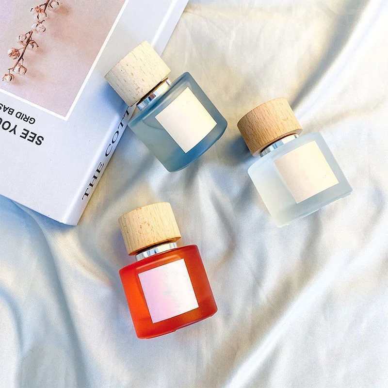30ml 50ml 100ml Empty Vintage Spray Perfume Bottle Smoky Green Red Blue Frosted 50 ml Glass Round Perfume Bottles with Wood Lid