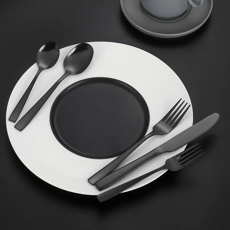 24 Piece Flatware Set Stainless Steel Cutlery Set With Steak Knife