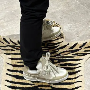 Exclusive Men's Retro Skate Shoes with Custom Designer Details and Walking Comfort