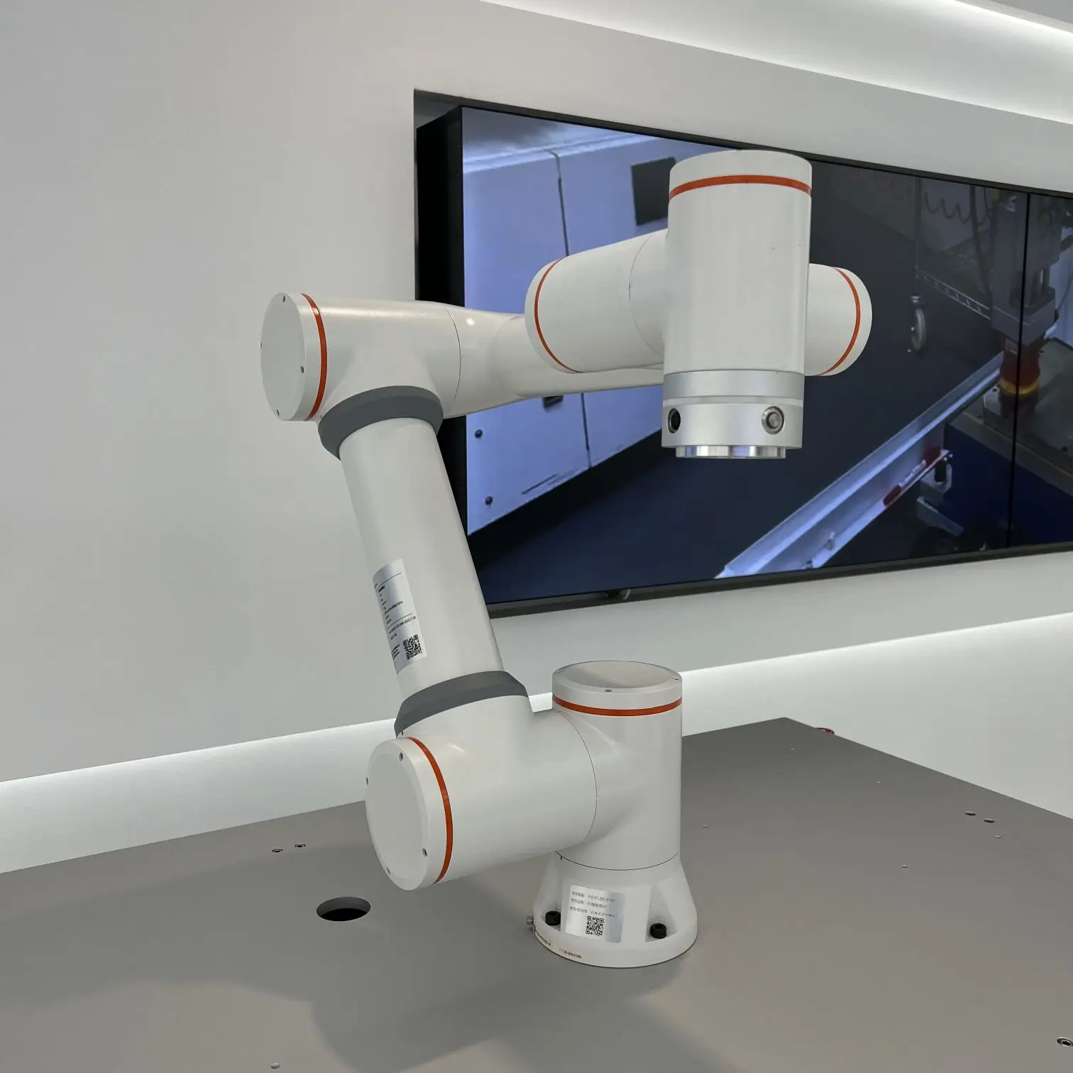 Robotic Arm Camera Motion Control agv Robot FR5 Combine with Collaborative Robot Welding Arm