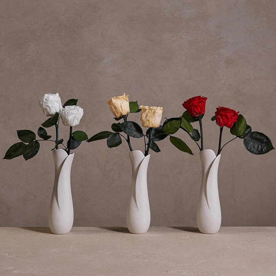2024 Most Popular Eternal Flower in Ceramic Vase for Home Table Decoration venus Forever Fleur Preserved Rose With Long Stem Box