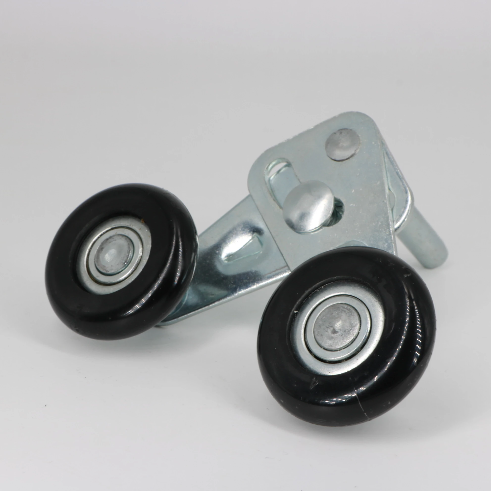 Factory Direct Sales Garage Door Double Roller Industrial Gate Door Rollers Warehouse Wheels Sectional Door Nylon Rollers
