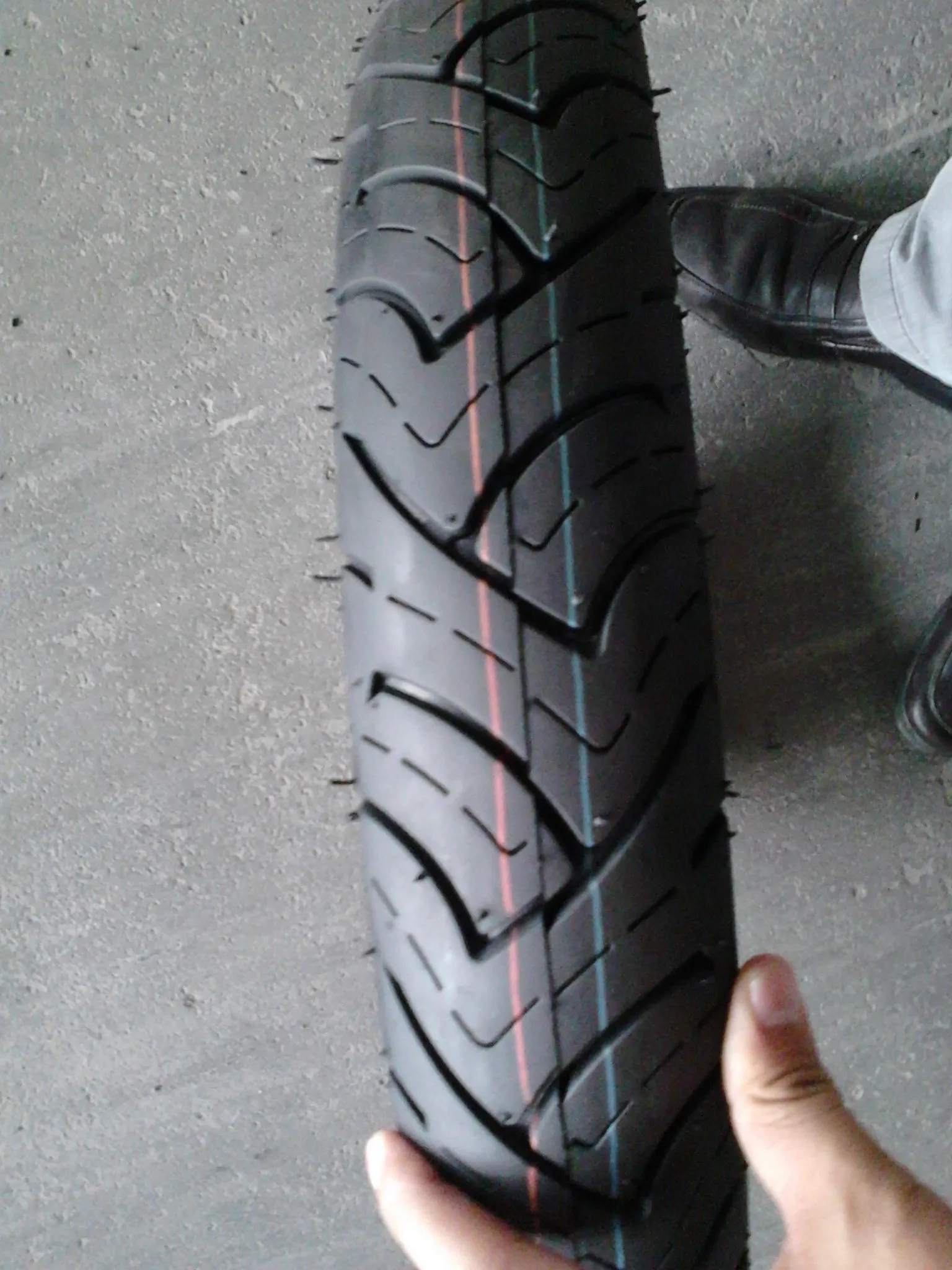 オートバイ用タイヤ50/90-14、60/90-14、70/90-14、80/90-14 TTおよび