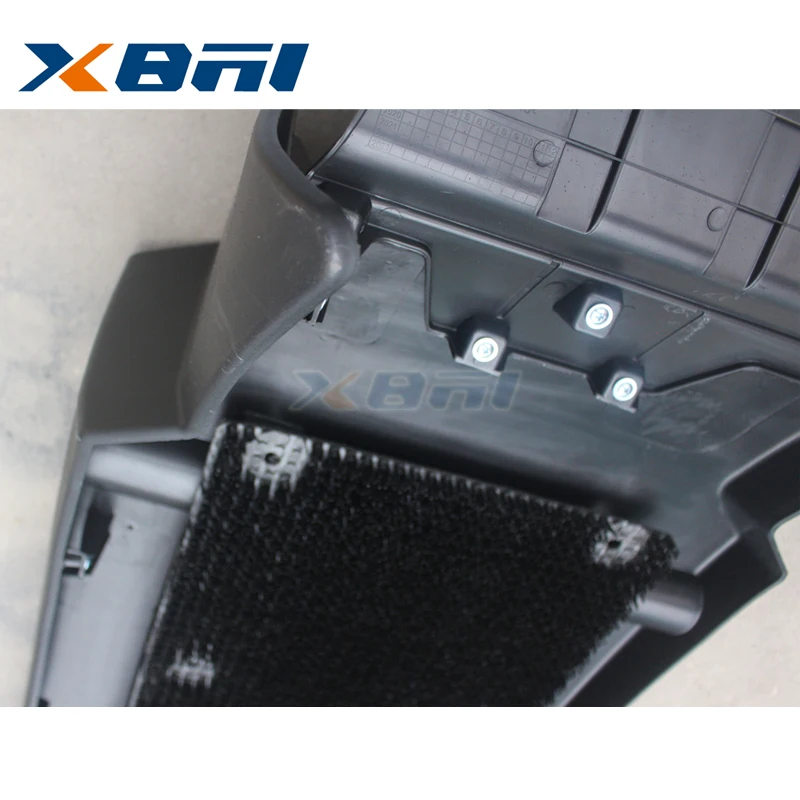 Truck fender lining plate for SITRAK C7H body parts burr plate 