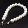 Sac bandoulière en perles beiges 8 mm avec fermoir doré)