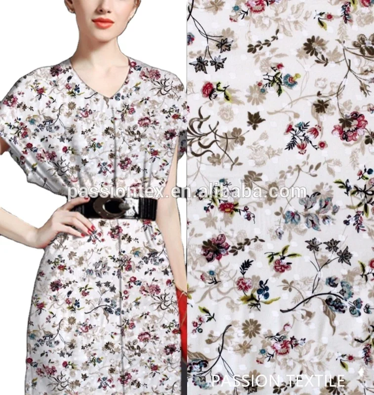 Приятная на ощупь вискозная ткань с цветочным