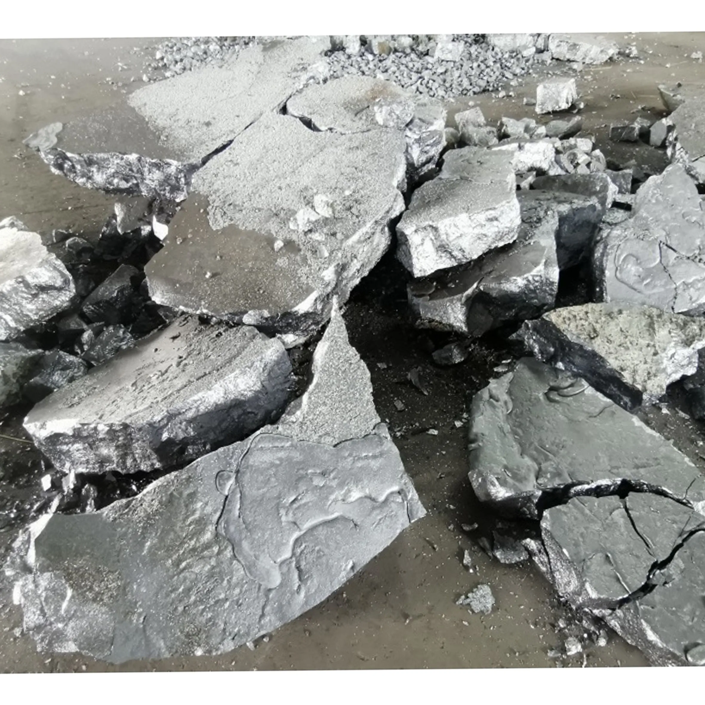 High Grade Metallic Silicon with Low Impurity Content for the Production of Silicone Resins Sealants and Adhesives in Industry