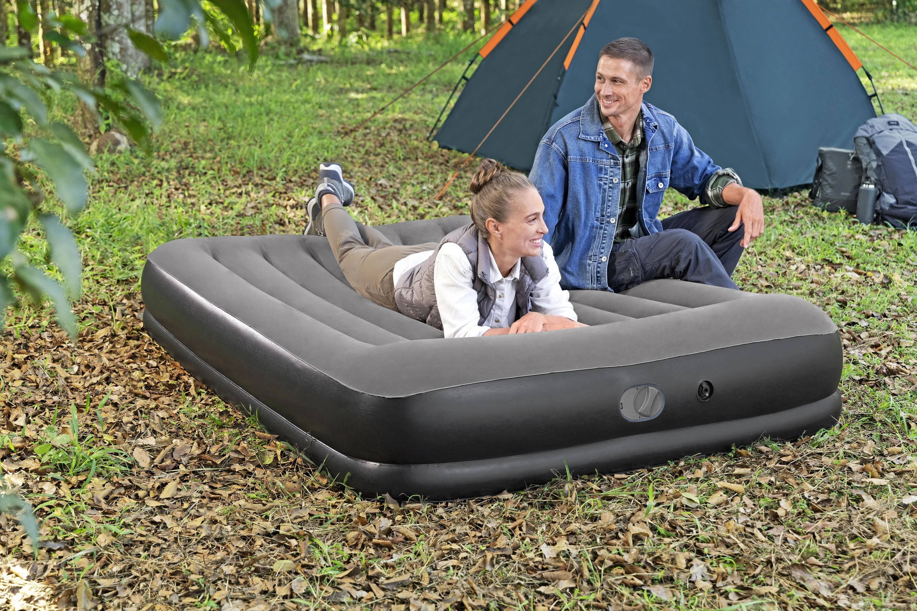 2025 New Arrival Bestway 671BU Outdoor PVC QUEEN SIZE 203x152x36cm Double  Mesh Flocking AIR Bed Mattress with Built-in Pump
