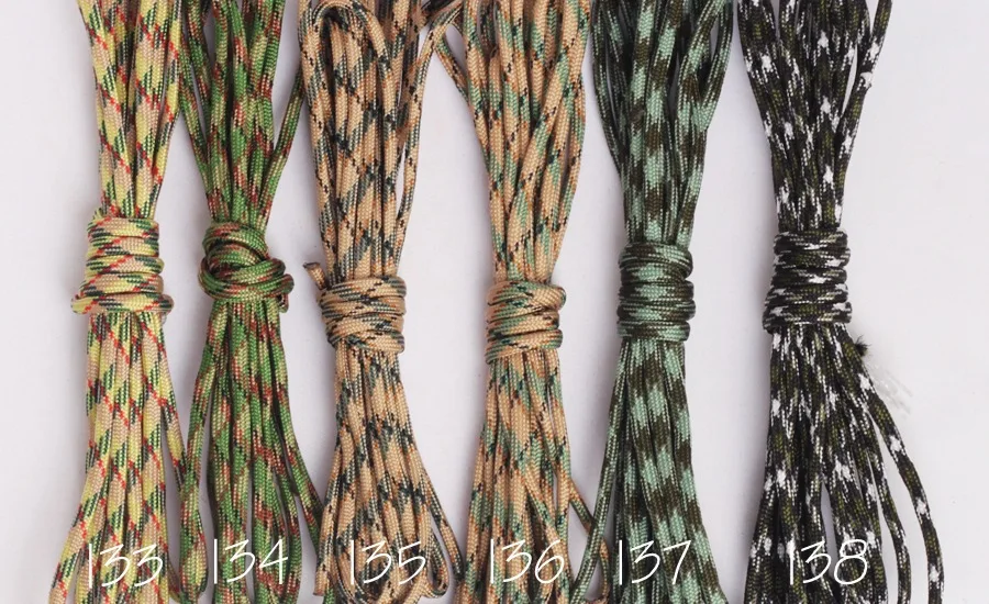 Custom Paracord Carabiner Keychain For Camping And Hiking_voghion.com
