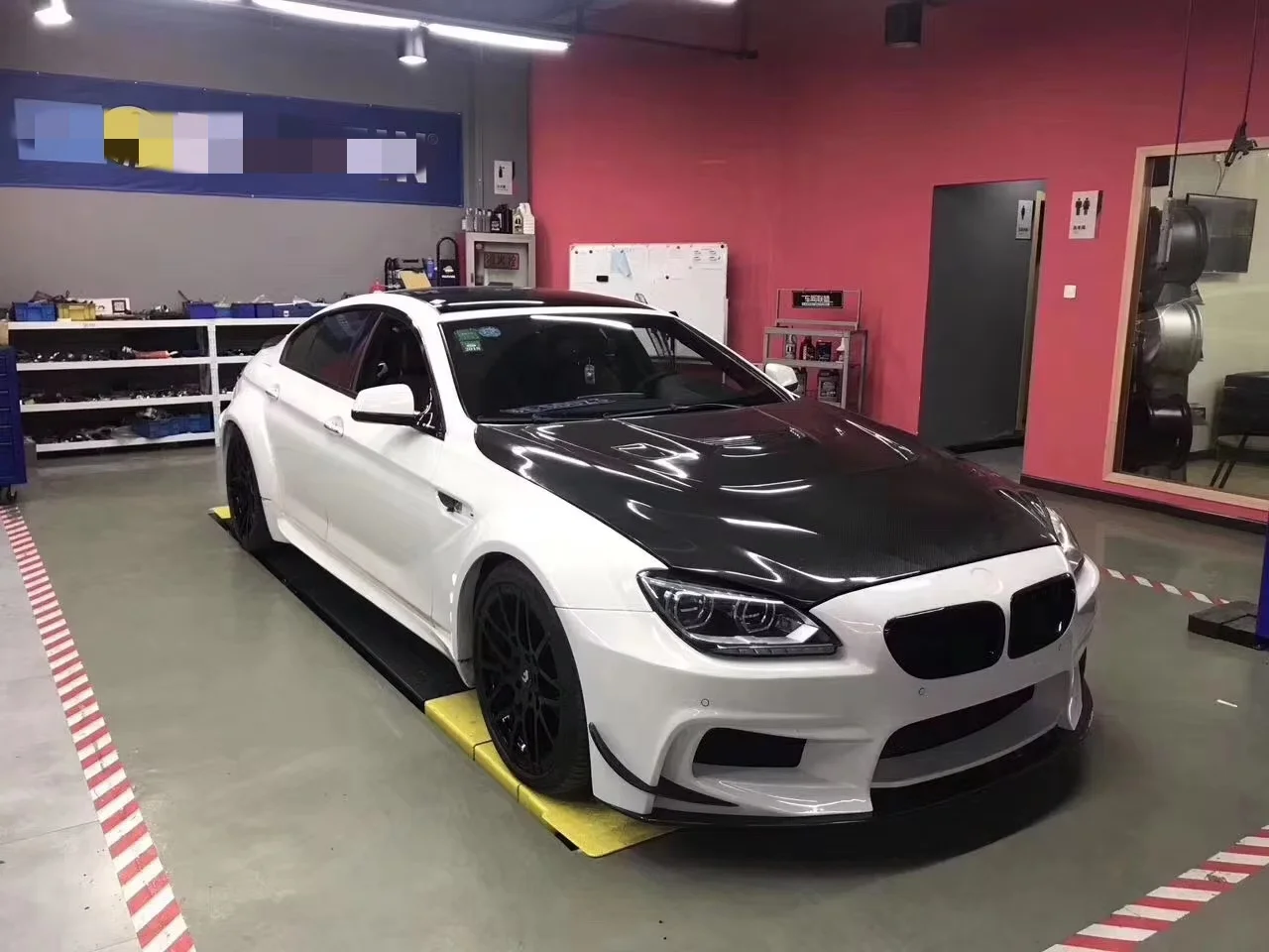 高品質カーボンファイバー製フードボンネット BMW 6シリーズ F12 F13 