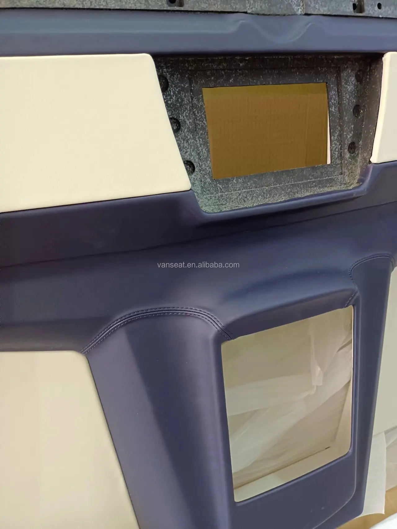 Topsupplier Customized Leather Interior Conversion Van Car Partition