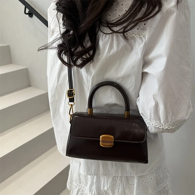 High-End Crossbody Bag Women's 2025 New Popular PU Small Square Single Cover Niche Light Luxury Commuter Tote