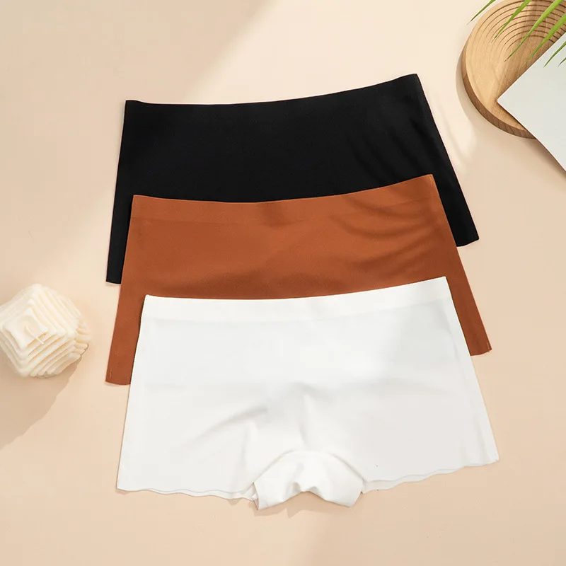 New Arrival Women's Ice Silk Seamless Safety Pants - Breathable Wave Lace, Mid-Waisted B aperçu 4