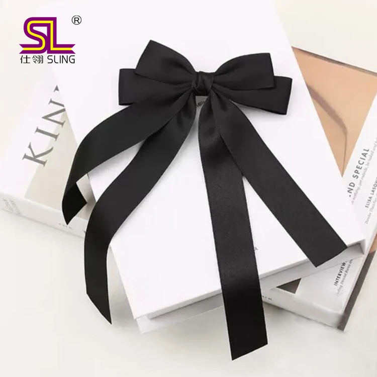 Бархатные заколки для волос