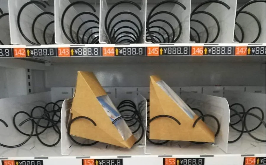 Pringles or cylinder goods vending machine BM-006