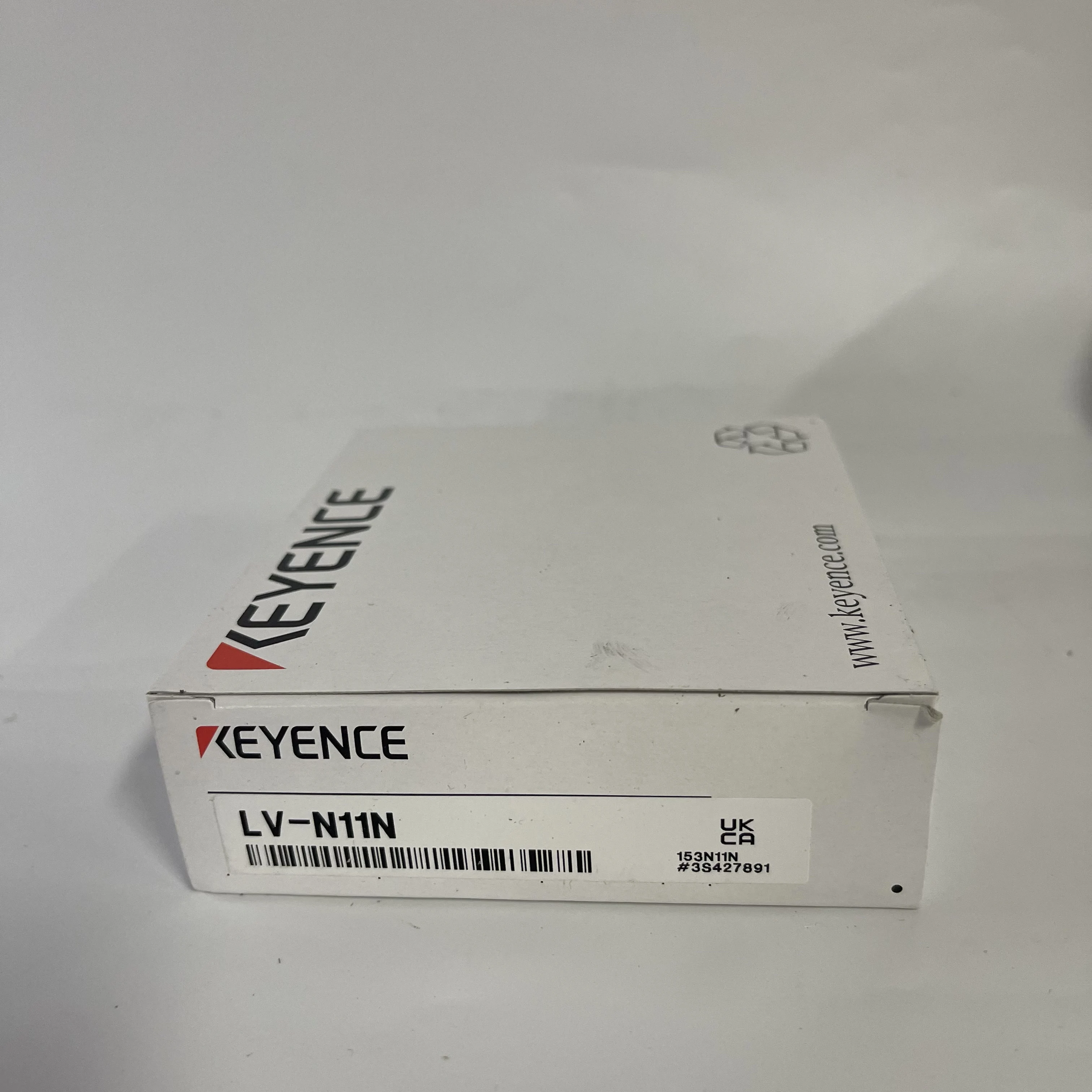 KEYENCE Digital Laser Sensor LV-N11N
