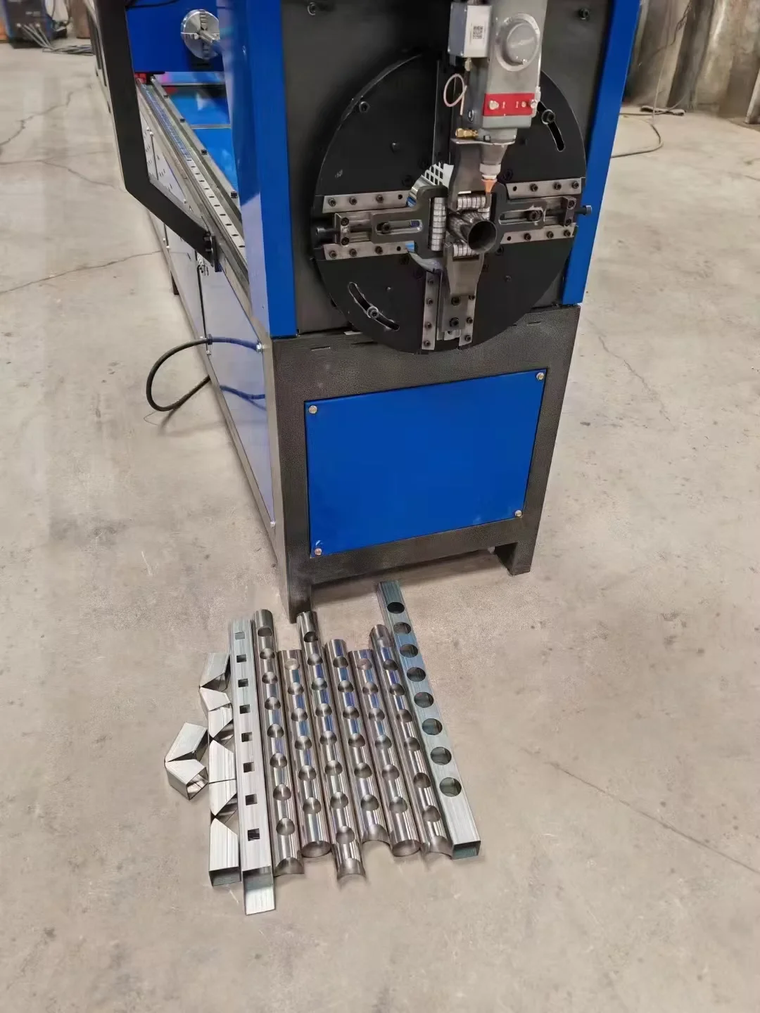 GEYU Portable Pipe Cutting and Beveling Machine CNC Plasma Cutting Machine Automatic Steel Plasma Cutting Machine