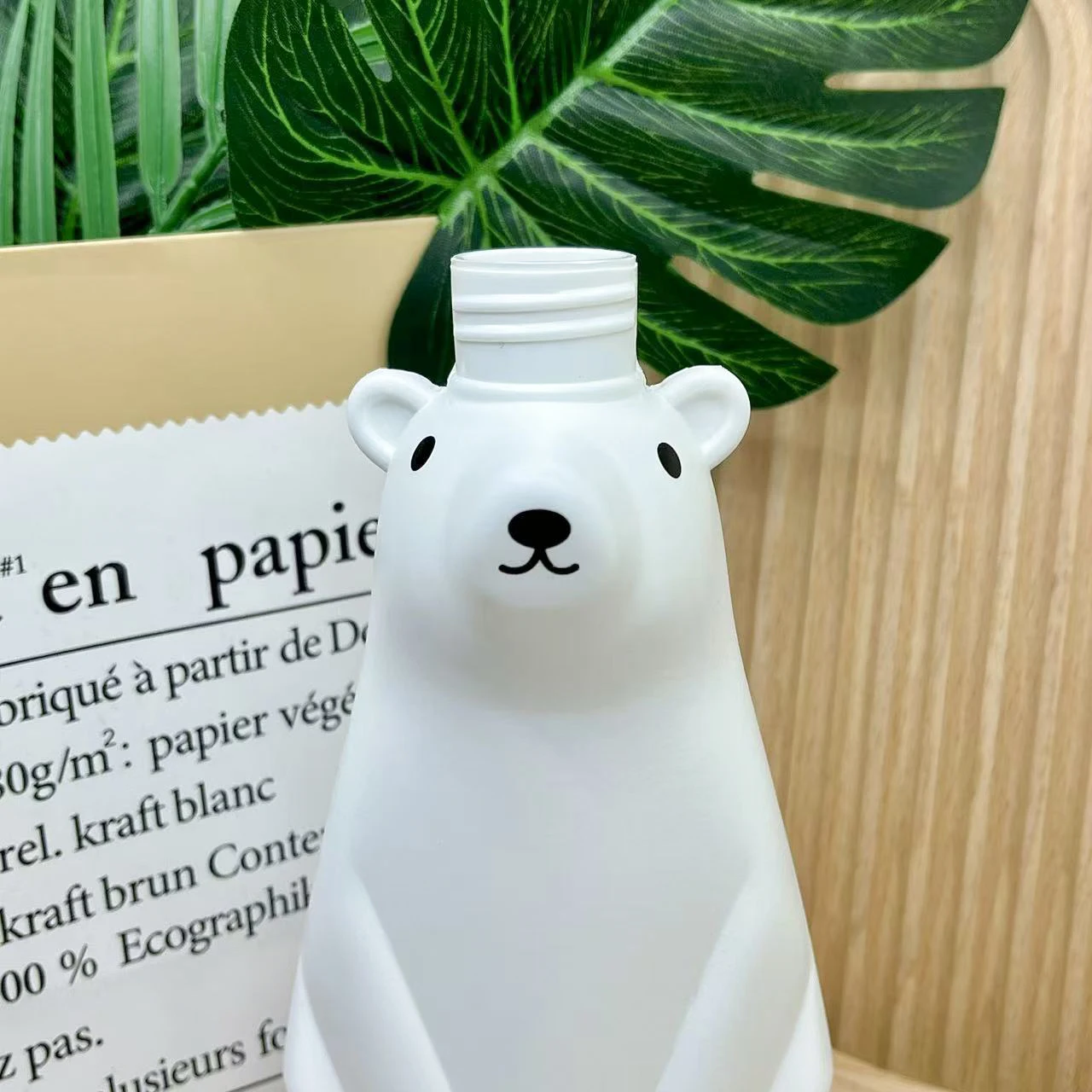 product creative 450ml empty press bottle polar bear design shampoo body wash hand sanitizer dispenser polished surface facial cleanser-32