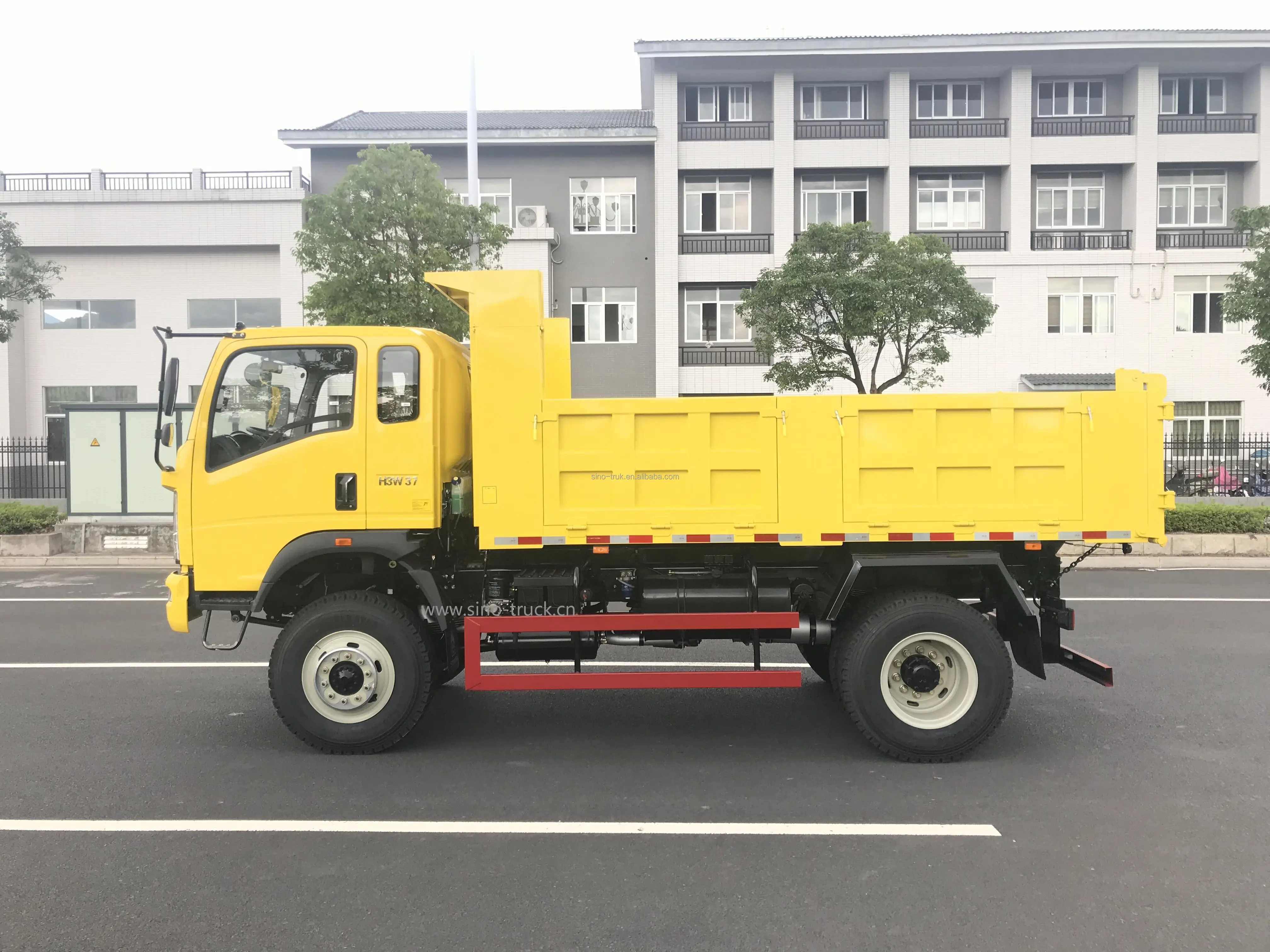 低价4wd中国重汽霍曼4x4小型轻型自卸车12吨自卸车销售