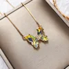 XL679 yellow