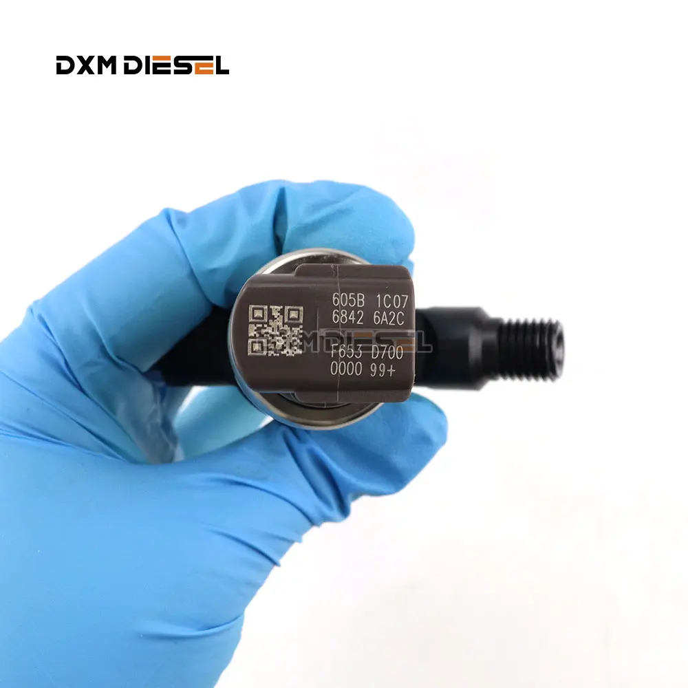 DXM new 095000-6040 1kd 2kd injector 095000-6040 diesel injector 23670-0R020 manufacture