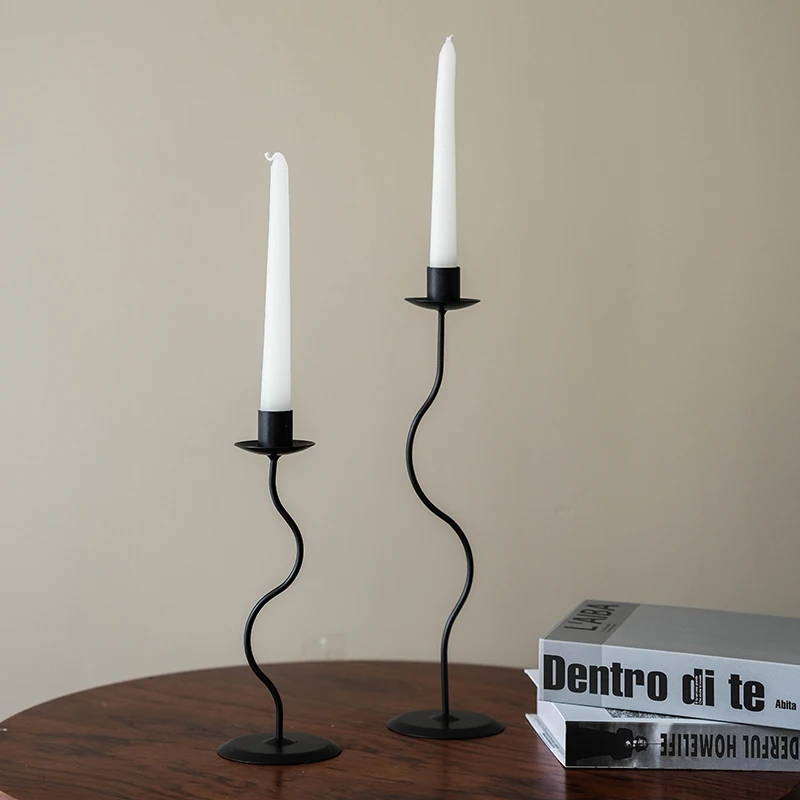 Artistic Design Sense Candlestick Nordic Style Italian Candlestick Curved Shape Home Decoration Lighting Candle Holder