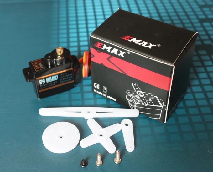 Mini Servo Digital EMAX 08MD II de 12g - Engranaje Metálico de Alto Torque (4