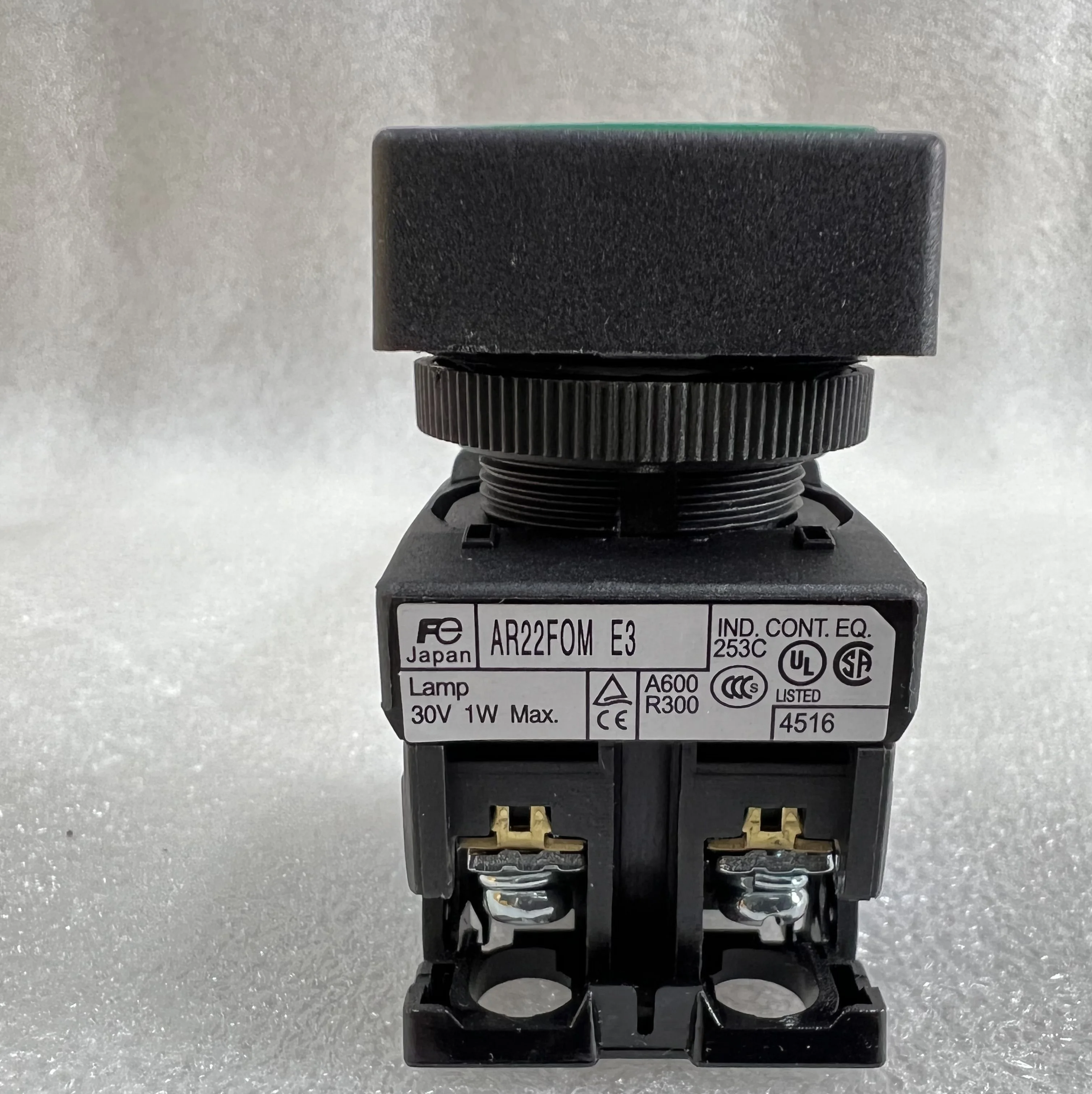 Fuji Illuminated Push Button Switch AR22F0ME3 Fuji Illuminated Push Button Switch AR22F0ME3