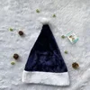 Berretto blu navy foderato in pelliccia con pompon