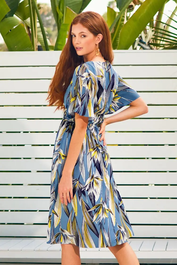 New Design Women's Summer Seaside Vacation Beach Dress V-neck Fashion  Tropical Leaf Printed Elastic Waist Sexy Dress