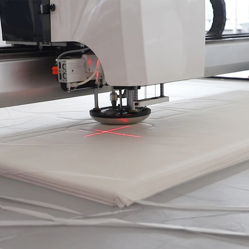 Computer Template Pattern Apparel Digital Cutting Machine Textile Sofa Clothes Fabric Cutting Machine