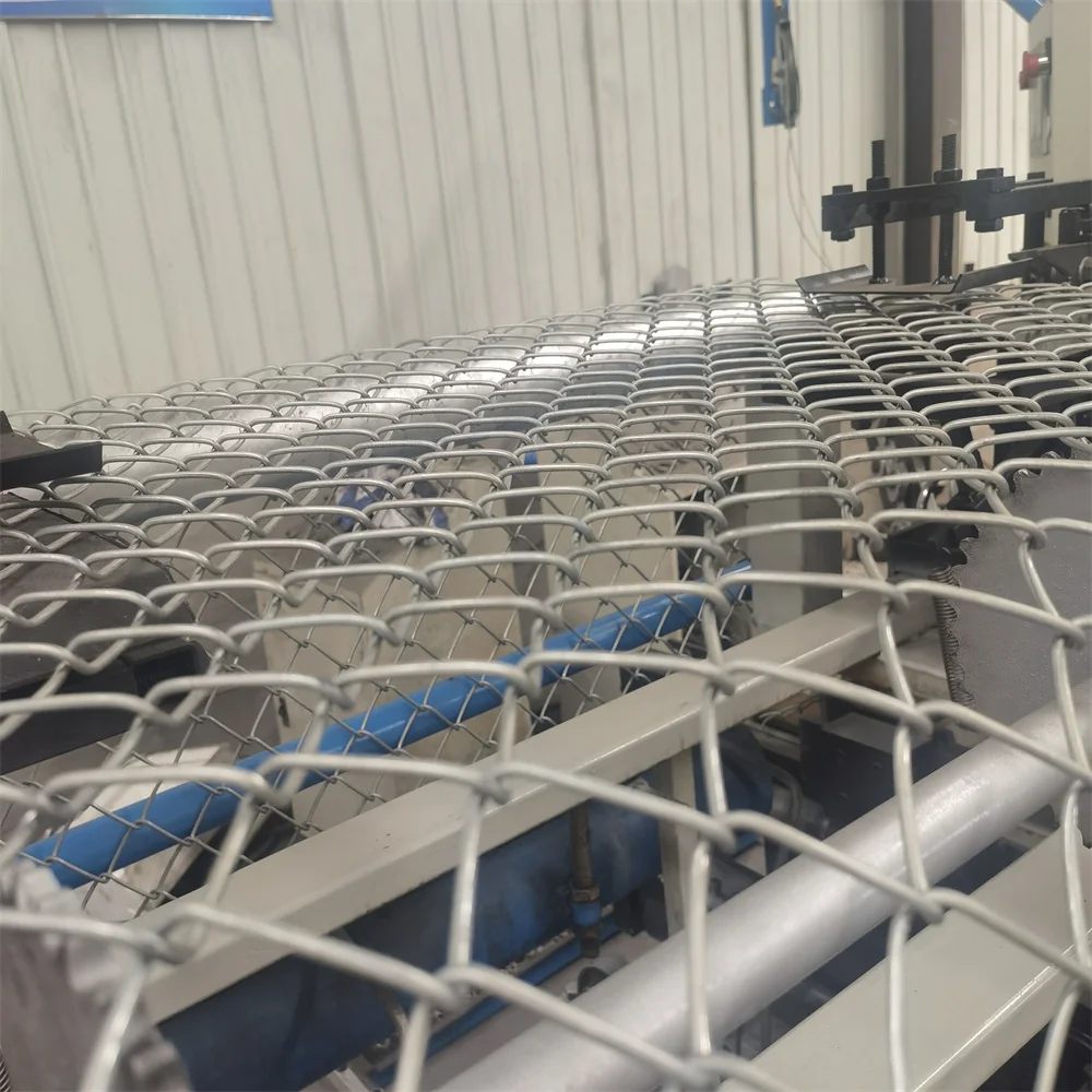 Fully Automatic Weaving Wire Mesh Chain Link Fence Make Machine