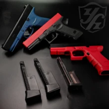 Wholesale G17 Electronic Soft Bullet Gun Toy Model Empty Hanging Bison Metal Alloy CS Toy Guns G17gen5 Hand Robbery Toys