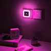 Cuadrado rosa con control de luz.