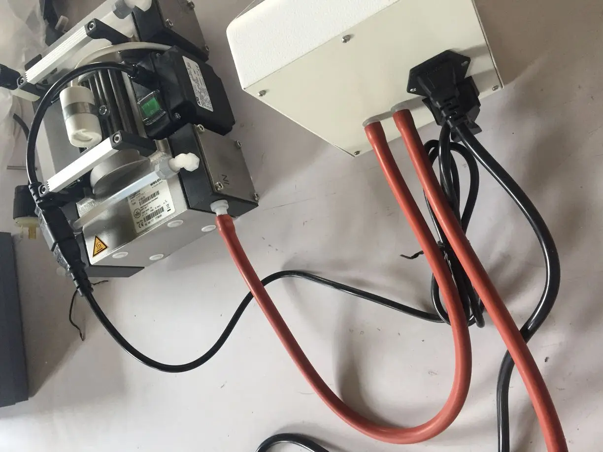 Laboratory Flow Regulator Mass Flow Digital Adjustment And Vacuum Pump